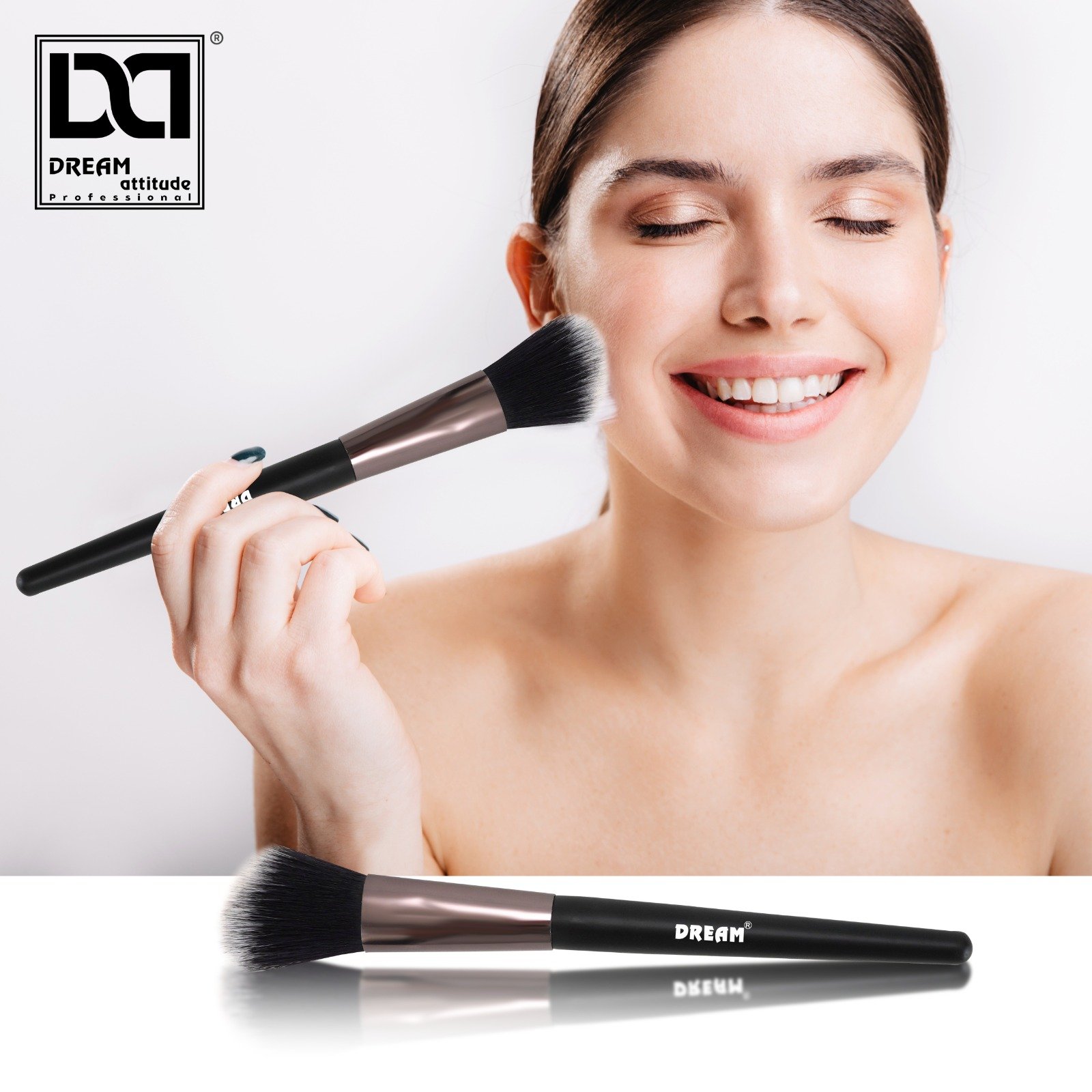 SMALL CONTOUR BRUSH - Image 3 - NR Beauty World